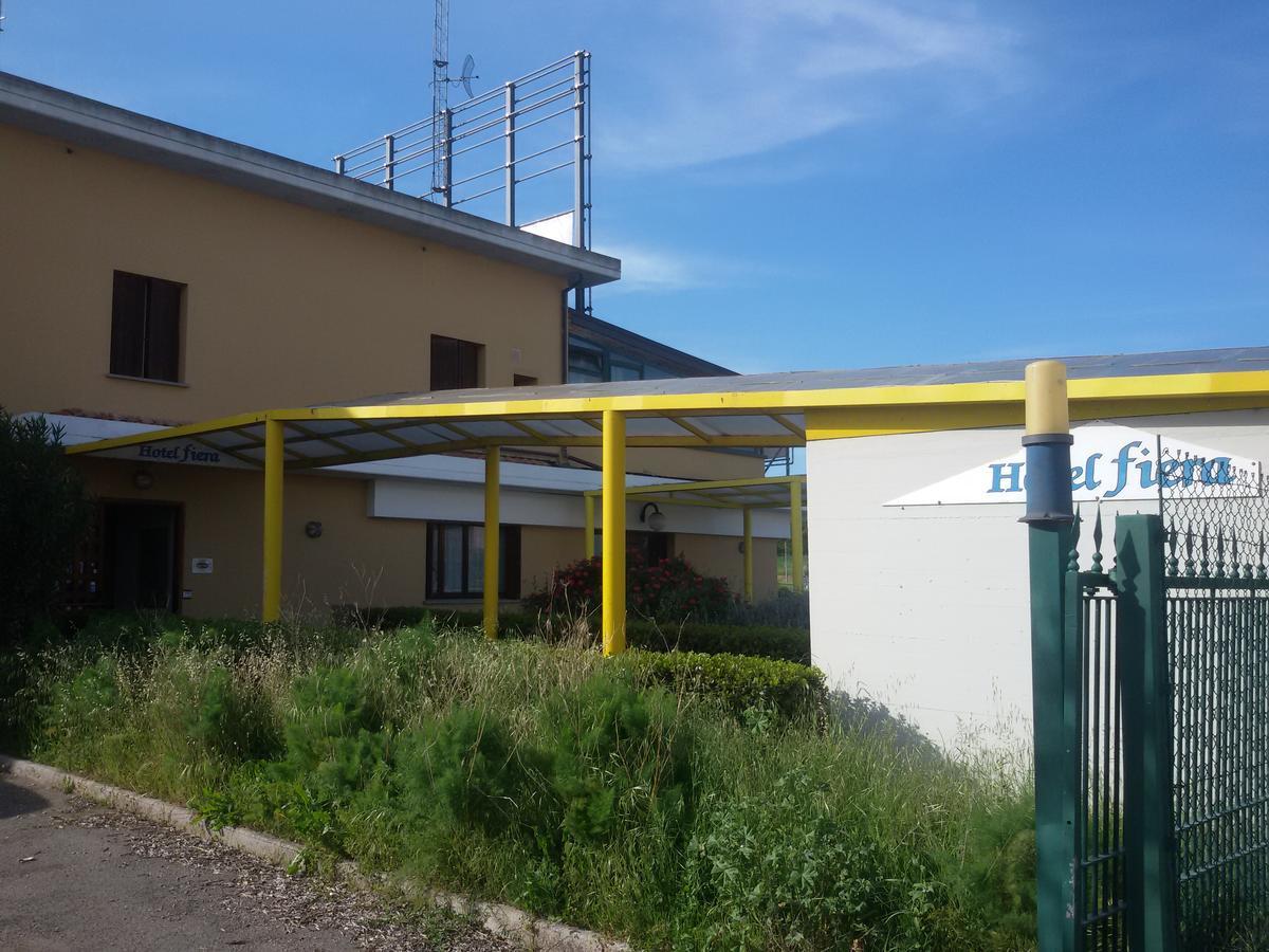 Hotel Fiera Pesaro Extérieur photo